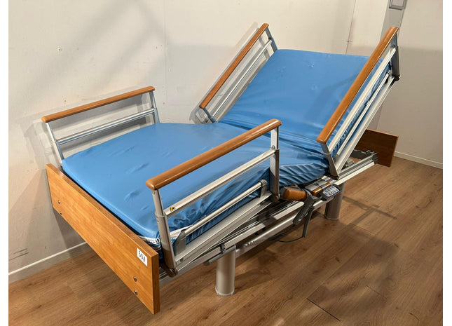 Voelker Electric 3-Section Full Option Hospital Bed #30A