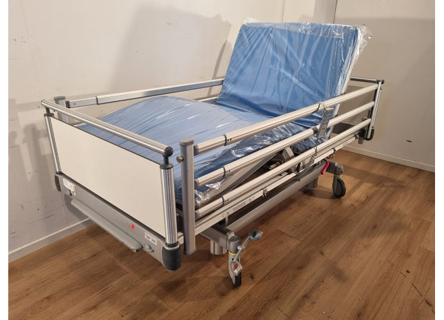 VOLKER 3-SECTION ELECTRIC HOSPITAL BED NR 00L-A (S860-2)