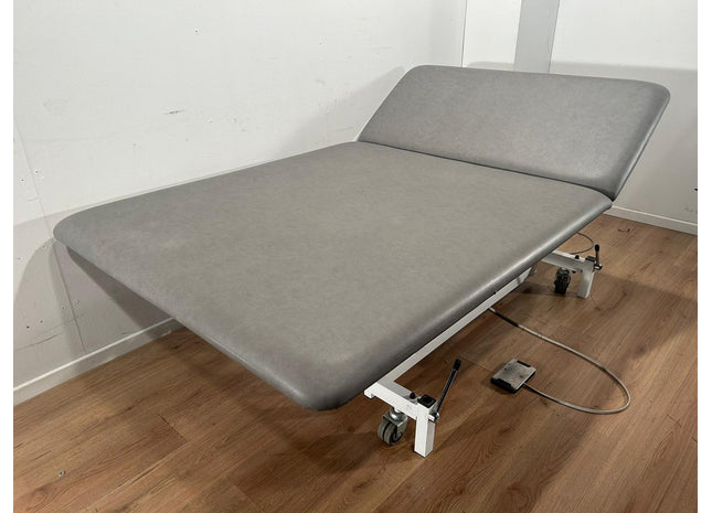 HARTINK BANK ELECTRIC 2-SECTION EXAMINATION COUCH #18