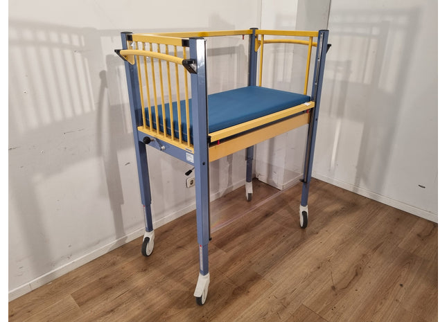 Oostwoud 3165.1401 Children's / Infant Hospital Bed
