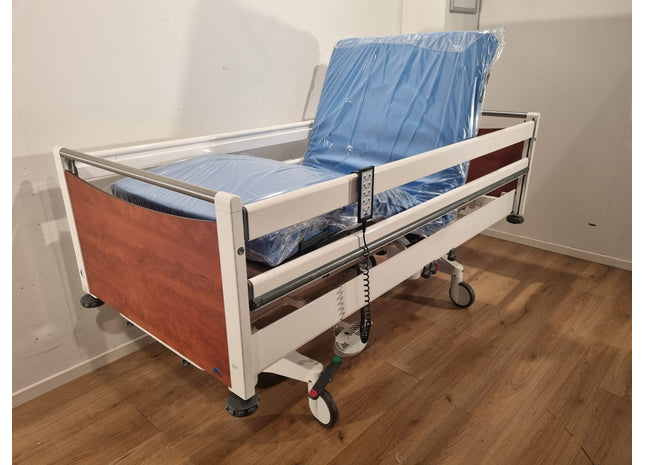 STIEGELMEYER SETA-REVA EM4 DSG 3-SECTION ELECTRIC HOSPITAL BED #24A