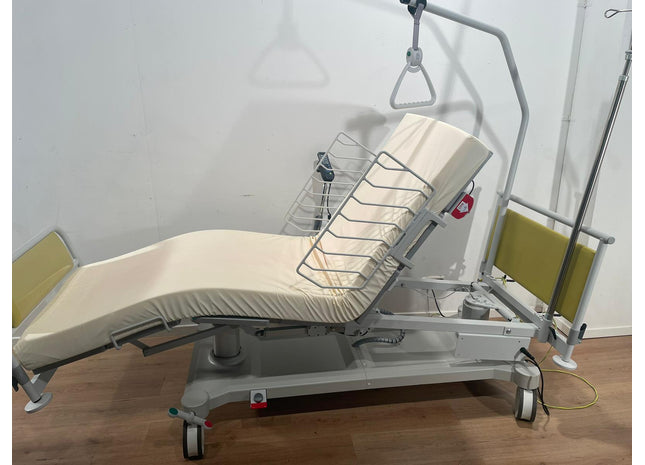 Bionic Dreamline Dialysis Chair / Bed