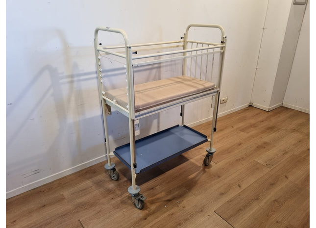 Oostwoud 3160.1401 Children's / Infant Hospital Bed