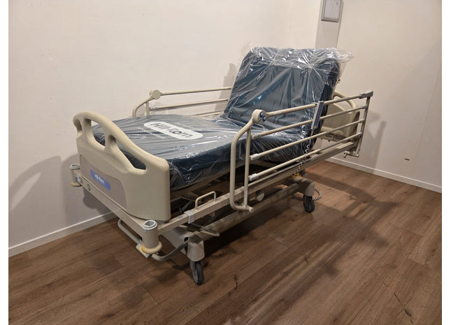 Hill-Rom AvantGuard 800 #02 Semi-ICU Hospital Bed