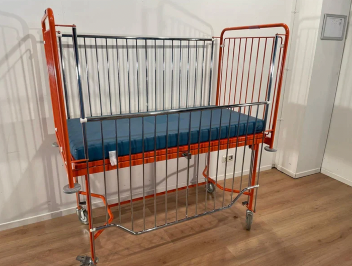 Used pediatric hospital beds