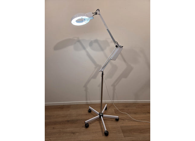 Rimsa Model 188 mobile operating lamp