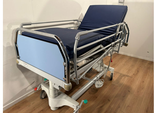 Haelvoet Electric 3-section Children's Hospital Bed