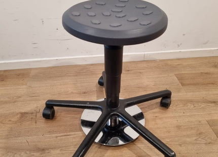 LABKOO MEDICAL STOOL #11