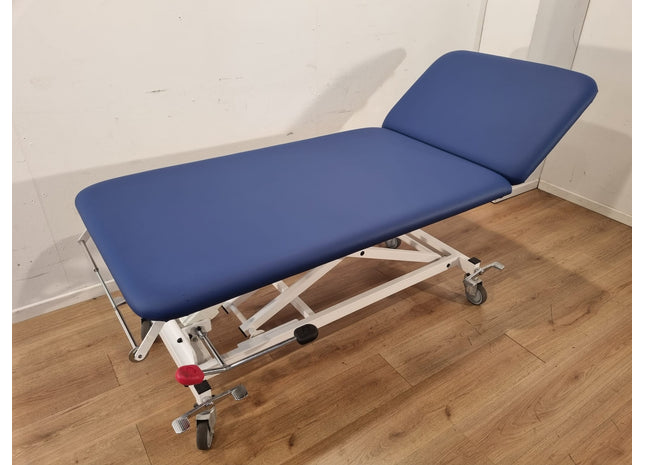 DEWERT 2000/2001 HYDRAULIC 2-SECTION EXAMINATION COUCH #26B