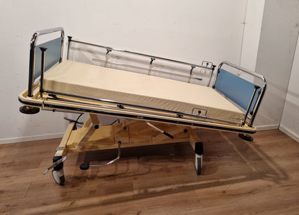 OOSTWOUD 3211.1110 HYDRAULIC CHILDREN'S HOSPITAL BED