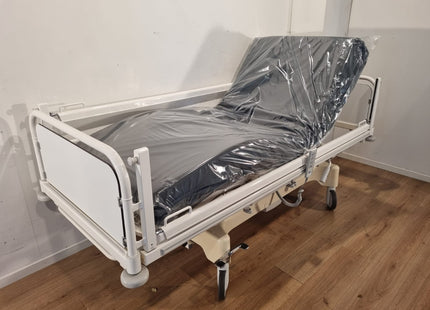 STIEGELMEYER VIVENDO (146352) 3-SECTION ELECTRIC HOSPITAL BED #27A