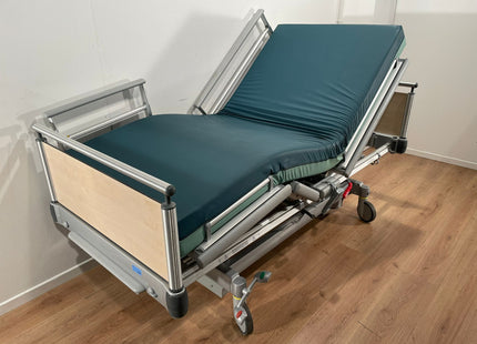 VOLKER (S961-1) 3-SECTION ELECTRIC HOSPITAL BED #00G