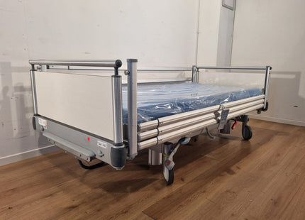 VOLKER 3-SECTION ELECTRIC HOSPITAL BED NR 00L-A (S860-2)