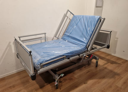 VOLKER (S962-2) 3-SECTION ELECTRIC HOSPITAL BED #00Q