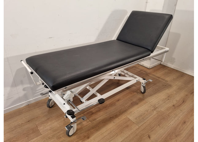 DEWERT 2420 HYDRAULIC 2-SECTION EXAMINATION COUCH #26A
