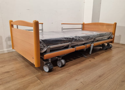VOLKER 3-SECTION FULL OPTION LOW RYDER ELECTRIC HOSPITAL BED #34