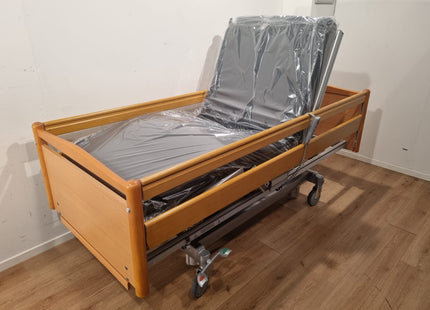 VOLKER (S280) 3-SECTION ELECTRIC HOSPITAL BED #40E