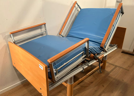 Voelker 3080 MA Electric 3-Section Full Option Hospital Bed #30E