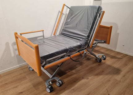 VOLKER 3-SECTION FULL OPTION LOW RYDER ELECTRIC HOSPITAL BED #34