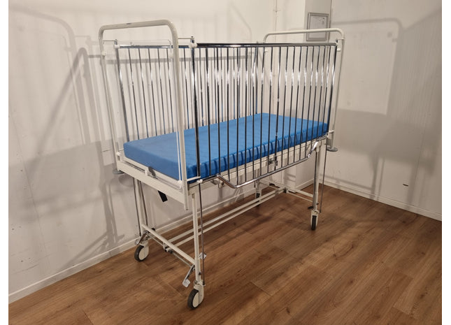 OOSTWOUD 3112.0251 CHILDREN'S BED "WHITE"