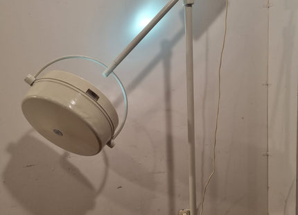 FRANKEN & ITALLIE STANDING MOBILE EXAMINATION/OPERATING THEATRE LAMP