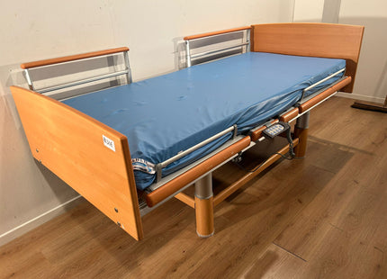 Voelker 3080 MA Electric 3-Section Full Option Hospital Bed #30E