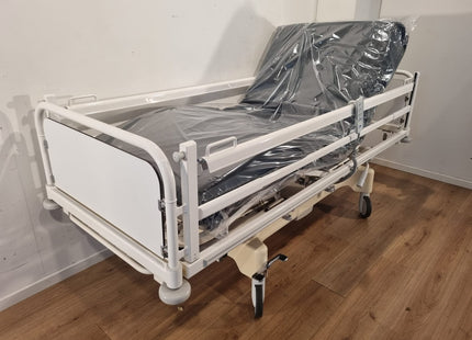 STIEGELMEYER VIVENDO (146352) 3-SECTION ELECTRIC HOSPITAL BED #27A