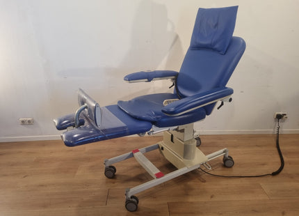 BIONIC COMFORTLINE DIALYSIS CHAIR BLUE #04