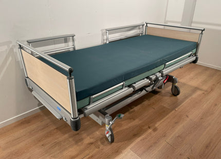 VOLKER (S961-1) 3-SECTION ELECTRIC HOSPITAL BED #00G