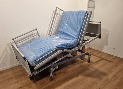 VOLKER (S962-2) 3-SECTION ELECTRIC HOSPITAL BED #00Q