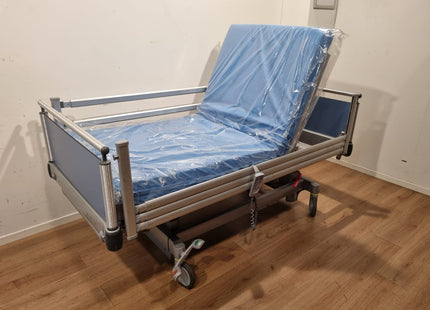 VOLKER (S862-2W) 3-SECTION SHORT ELECTRIC HOSPITAL BED #00L-S