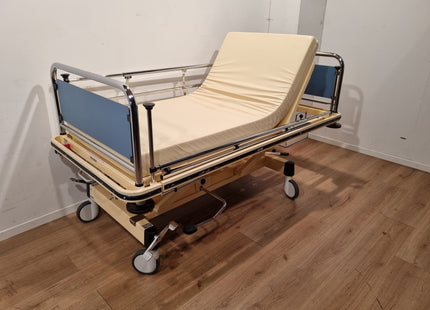 OOSTWOUD 3211.1110 HYDRAULIC CHILDREN'S HOSPITAL BED