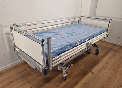 VOLKER 3-SECTION ELECTRIC HOSPITAL BED NR 00L-A (S860-2)