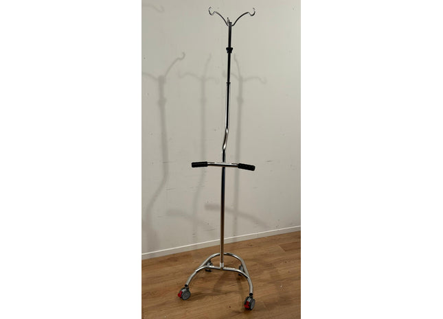 Mobile IV Pole #02