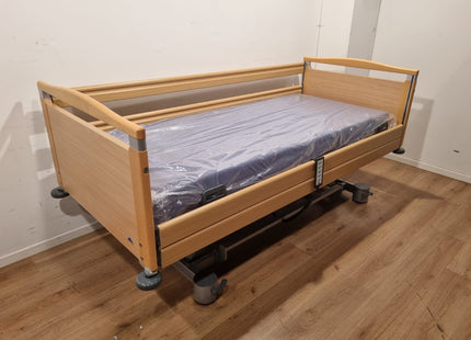 Stiegelmeyer Elvido-Vervo Electric 3-Section Full Option Hospital Bed #11E