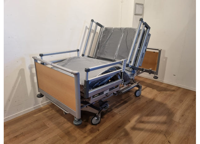 Stiegelmeyer Avanta PI-BV EM4 SG-GET Electric 3-Section Hospital Bed #28