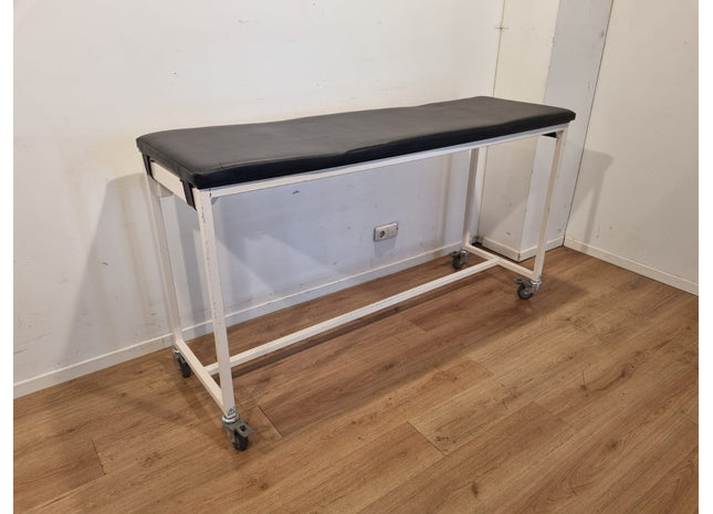 Diever Offside Operating Table