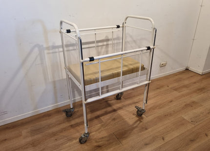 OOSTWOUD BABY CRIB #08