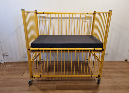 SCHELL CHILDREN'S HOSPITAL BED "YELLOW"