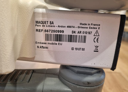 MAQUET SA MOBILE SURGICAL LIGHT