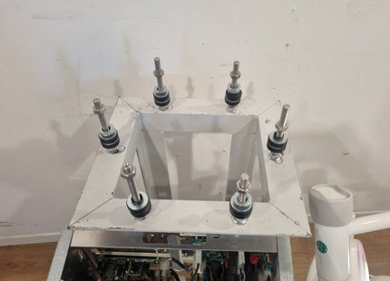 MAQUET SA MOUNTABLE SURGICAL LIGHT SYSTEM #01