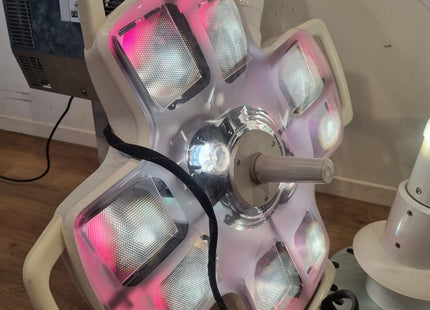 MAQUET SA MOUNTABLE SURGICAL LIGHT SYSTEM #01