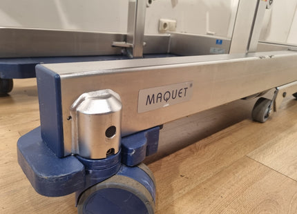 MAQUET 1150 OPERATING TABLE WITH A MOUNTABLE COLUMN
