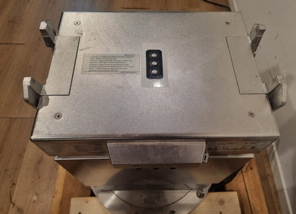 MAQUET 1150 OPERATING TABLE WITH A MOUNTABLE COLUMN
