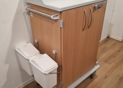 HAMMERLIT MEDICATION CART #10
