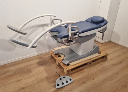 SCHMITZ MEDI-MATIC 115.7 GYNECOLOGICAL CHAIR