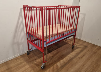 Huntleigh Nesbit Evans 31300X Children's Hospital Bed #02