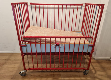 Huntleigh Nesbit Evans 31300X Children's Hospital Bed #02