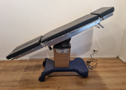 MAQUET ALPHA CLASSIC MOBILE ELECTRIC OPERATING TABLE