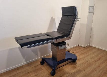 MAQUET ALPHA CLASSIC MOBILE ELECTRIC OPERATING TABLE